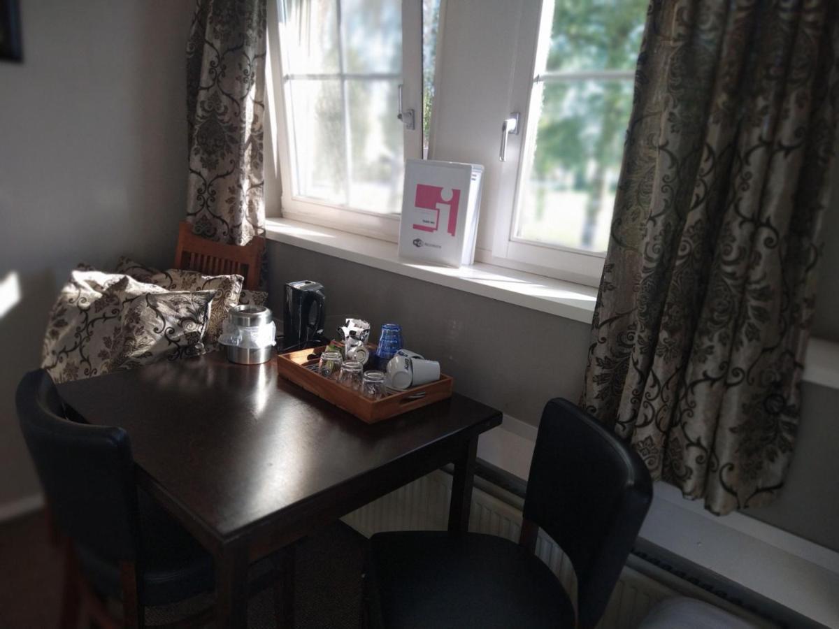B&B-Hotel De Joremeinshoeve Kaatsheuvel Luaran gambar